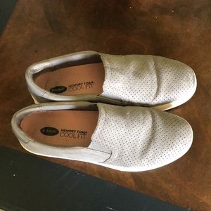 Dr. Scholls Ladies Slip On Sneakers Size 8 Gray memory foam cool fit Comfortable